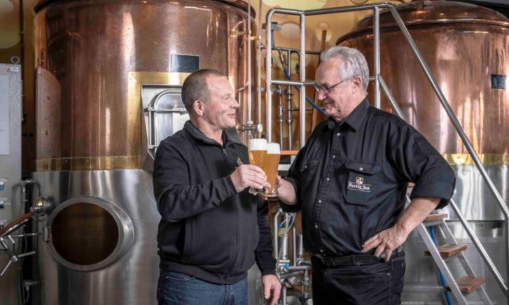 Steve en Gerard met Witte Raaf Witbier